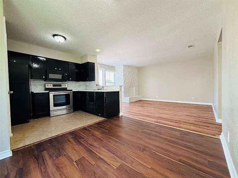 10010 Brownie Dr #D — Photo 2
