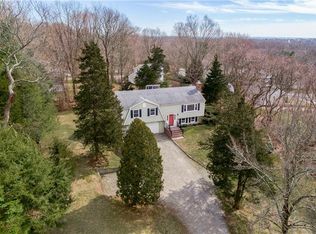 93 Liberty St, Clinton, CT 06413