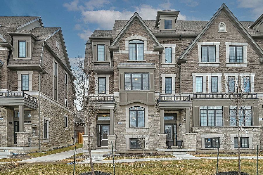 1st image of 17 Selfridge Way