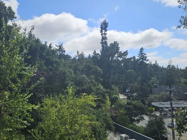 5760 Thornhill Dr, Oakland, CA 94611