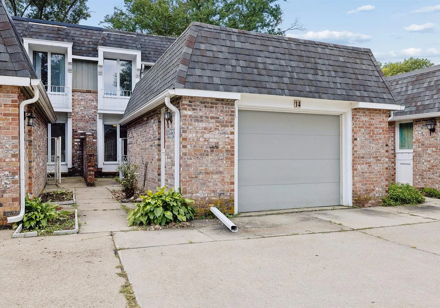 7541OldP14(1995) — Photo 1