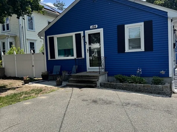 194 Prospect St, Brockton, MA 02301