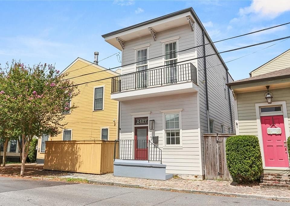 1st image of 2427 Laurel St
