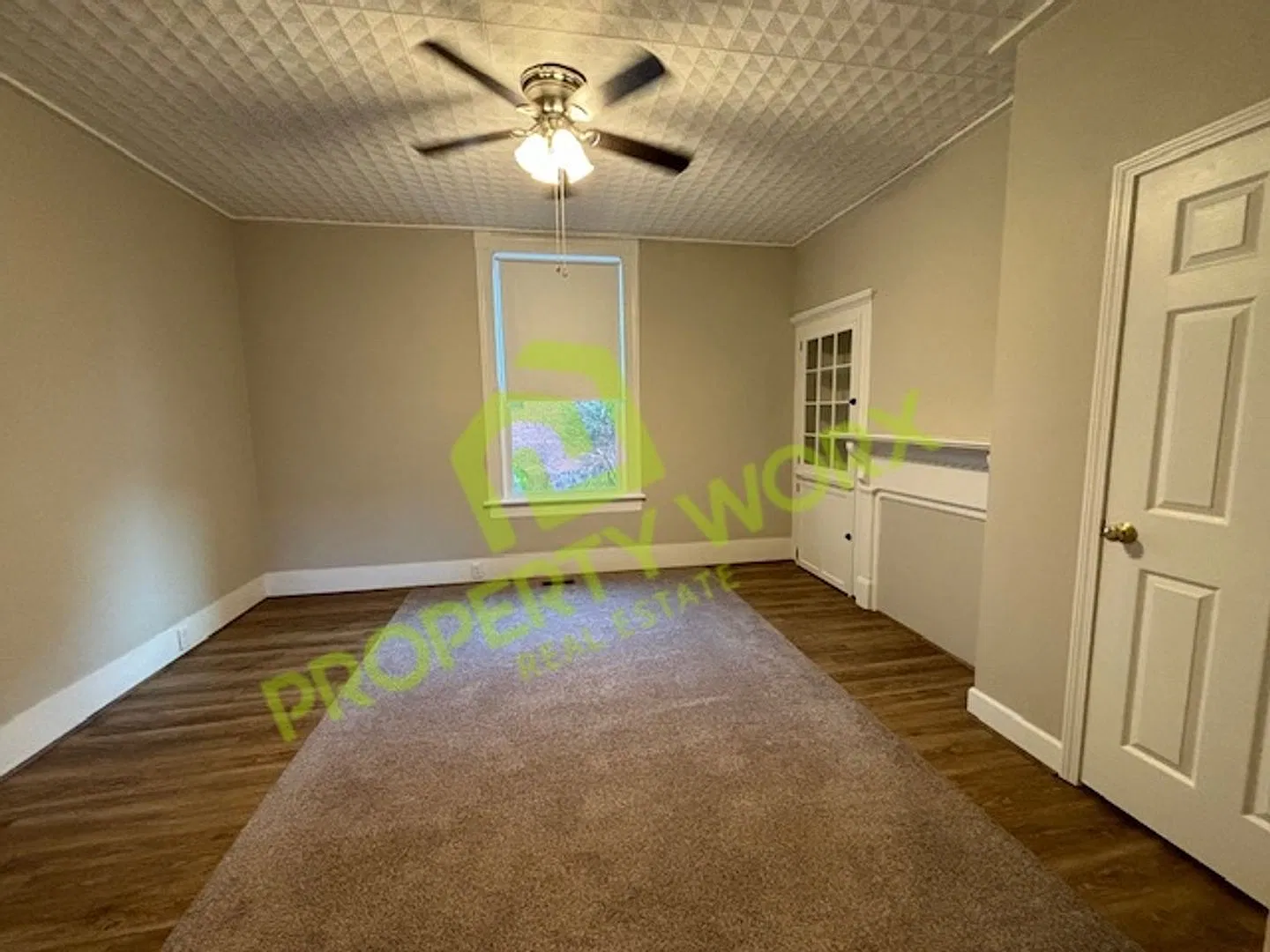 Single Family Home in Nashville — Photo 2