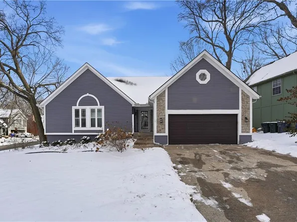 1266 N Prince Edward Is, Olathe, KS 66061