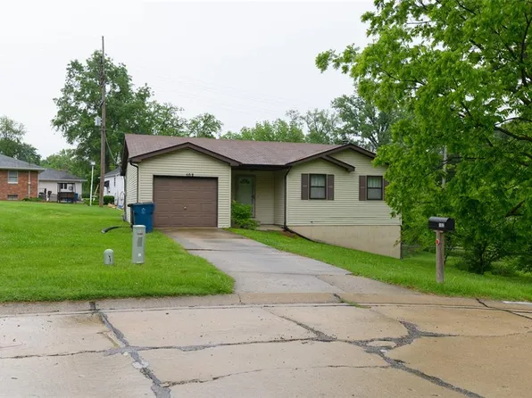 102 Wood Ct, Collinsville, IL 62234