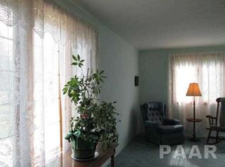 214 Frontenac Rd, Marquette Heights, IL 61554