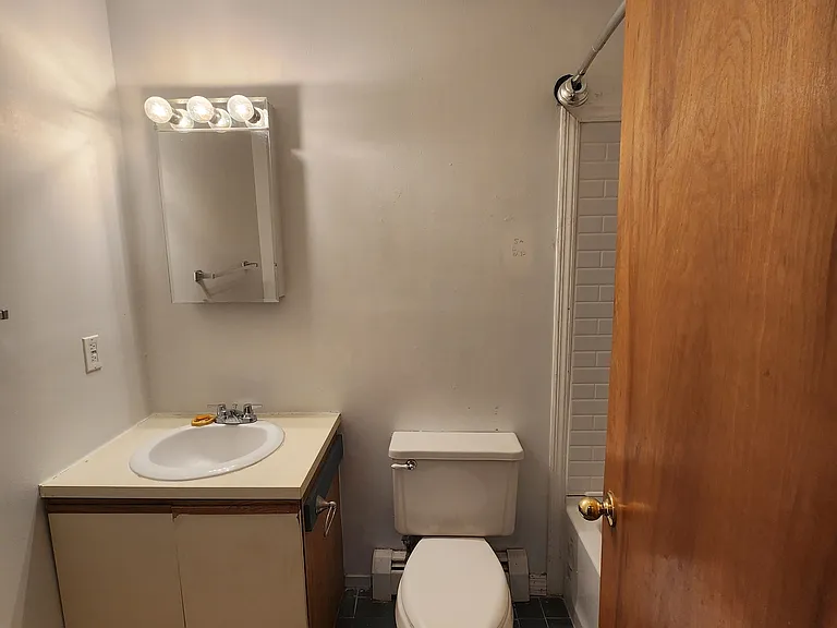 61 S Clover St — Photo 6