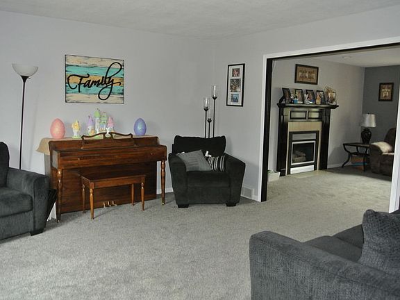 5th image of 1401 Lakeside Dr SW