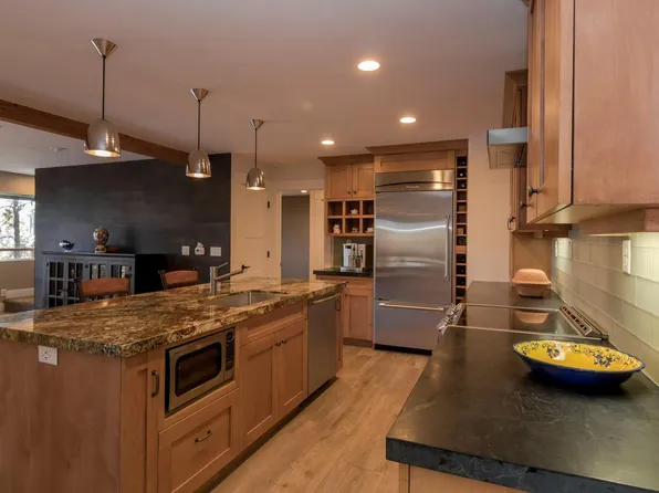 750 Arrowhead Ln, Auburn, CA 95602