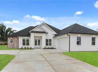 286 Lowe St, Hahnville, LA 70057