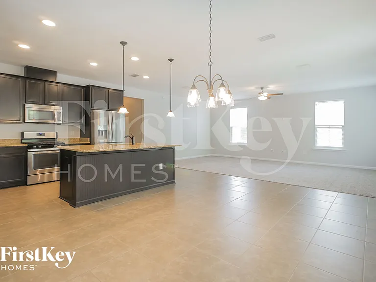 124 Riverwalk Blvd — Photo 5
