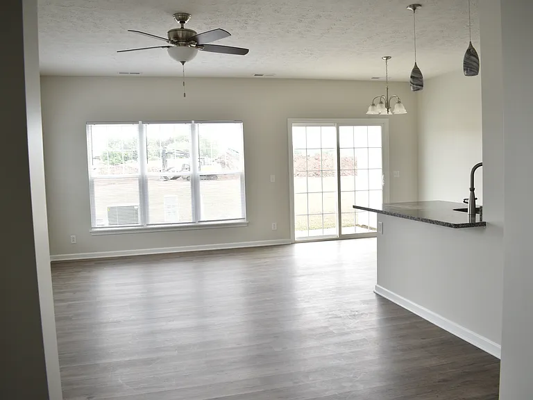 Emerald Point Landing — Photo 19