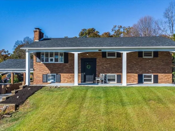 1610 Melinda Dr, Altavista, VA 24517