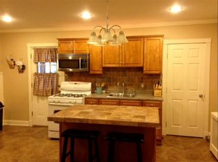 108 Main St, Delran, NJ 08075