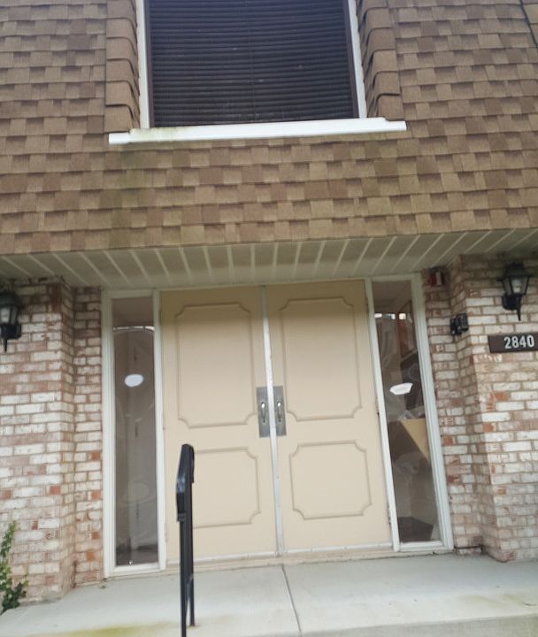 1st image of 2840 Mitchell Dr APT 8