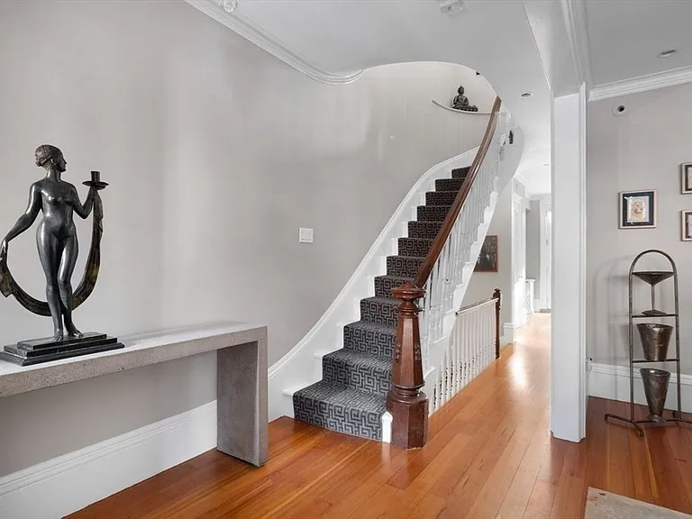 48 Appleton St — Photo 6