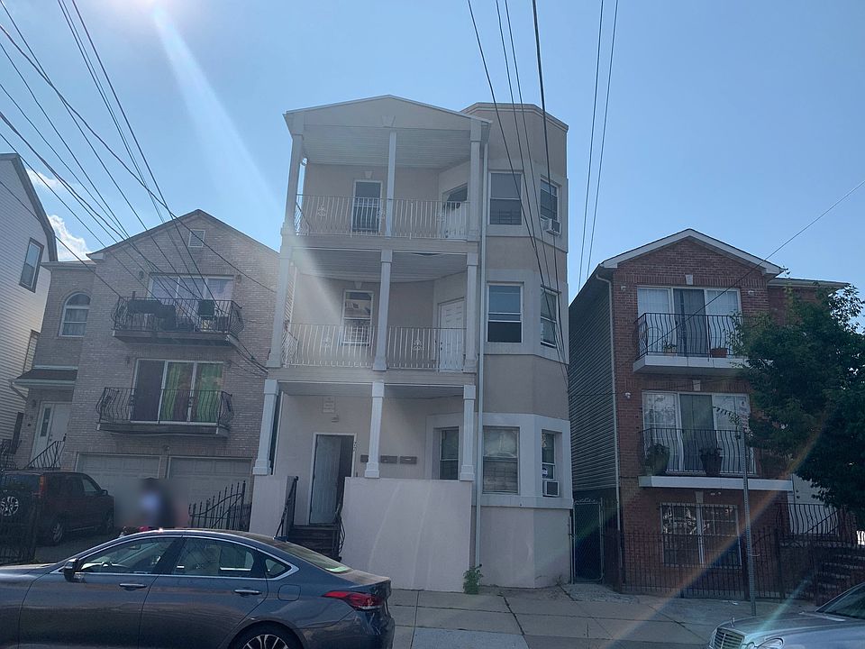 1st image of 77 Littleton Ave