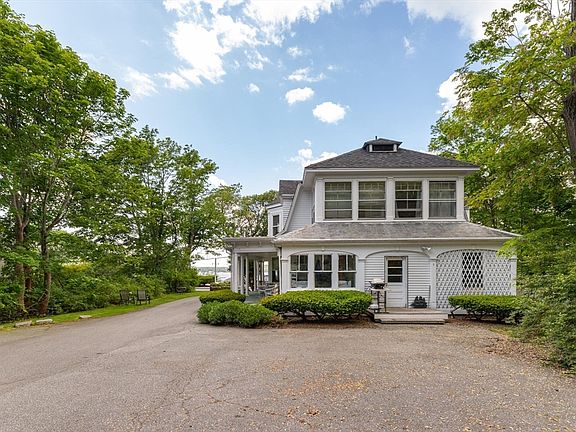 4th image of 28 Eastern Point Rd