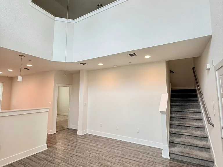 11308 Faneuil Way — Photo 6