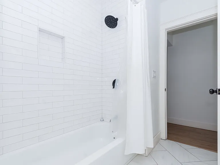 102 S Lockwood Dr #1 — Photo 11