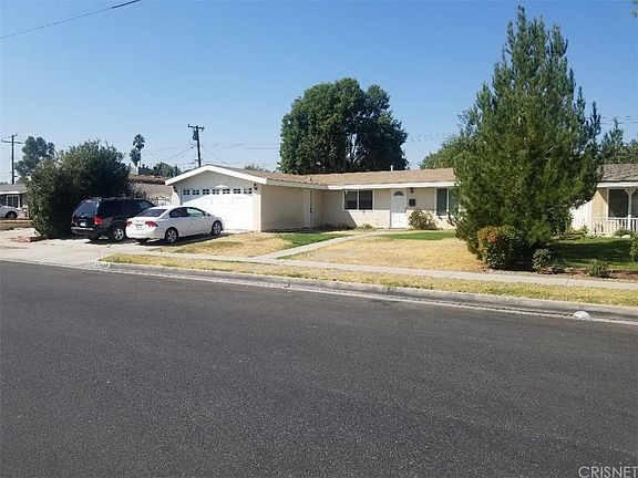 3rd image of 27403 Walnut Springs Ave