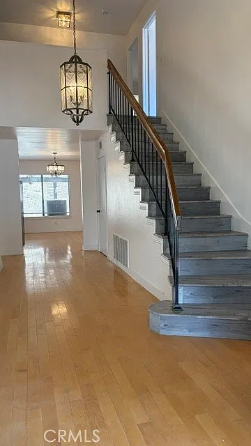 4 bed, 2510 sqft, $4,475 — Photo 3