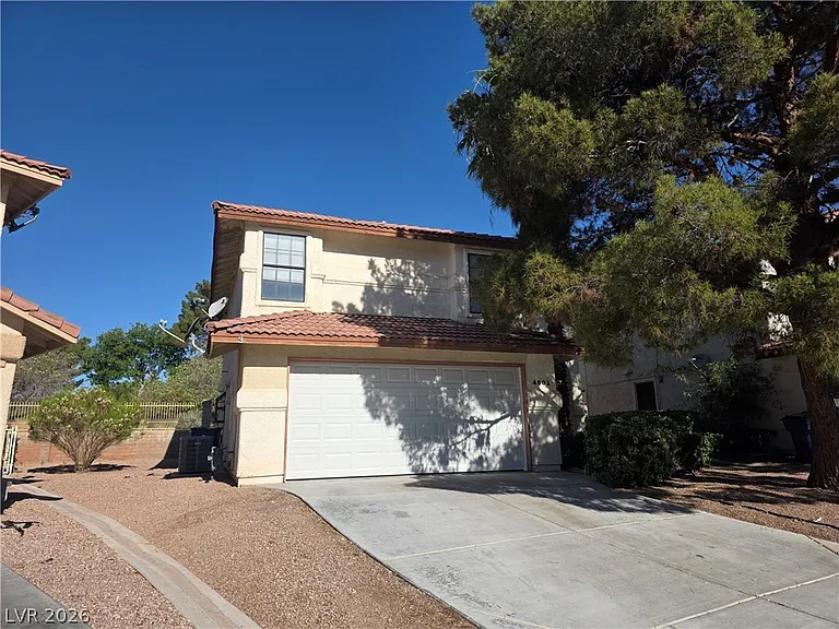 4801 Fiesta Lakes St — Photo 4