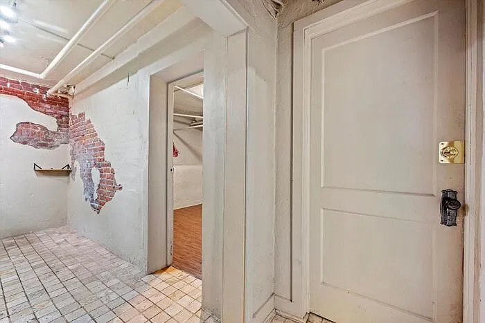 1 bed, 1.0 bath, $1,199 — Photo 3