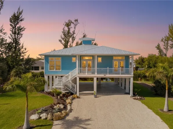 3811 Crestwell Ct, Saint James City, FL 33956