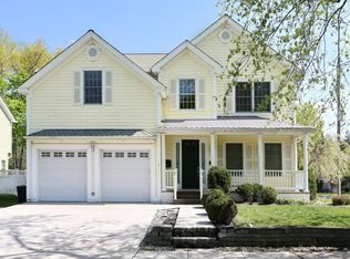 53 Lake St, Westwood, NJ 07675