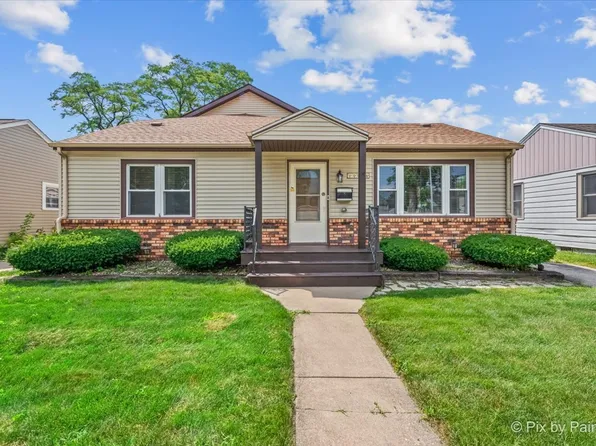 10036 S Tripp Ave, Oak Lawn, IL 60453