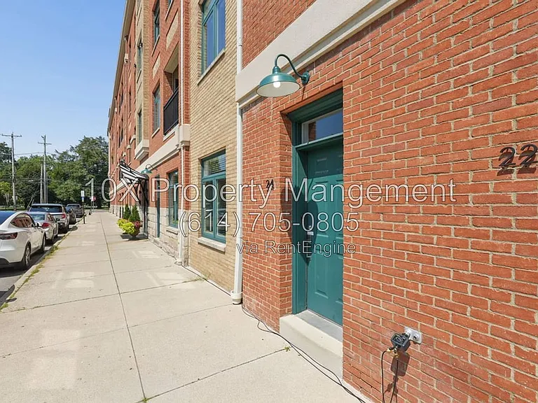 24 W Poplar Ave — Photo 2