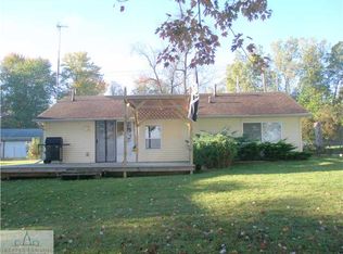 6926 Lakeview Dr, Bellevue, MI 49021