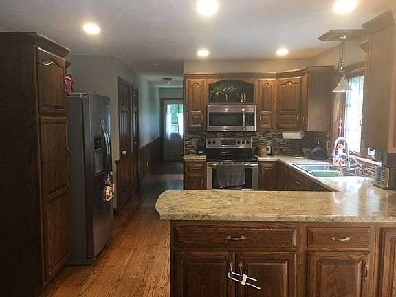 Has large pantry as well