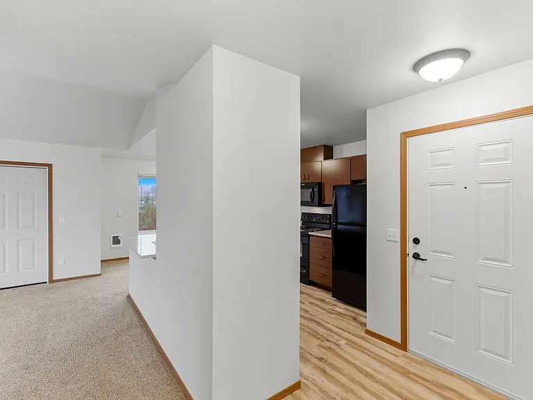 Oak Springs Apartments — Photo 24