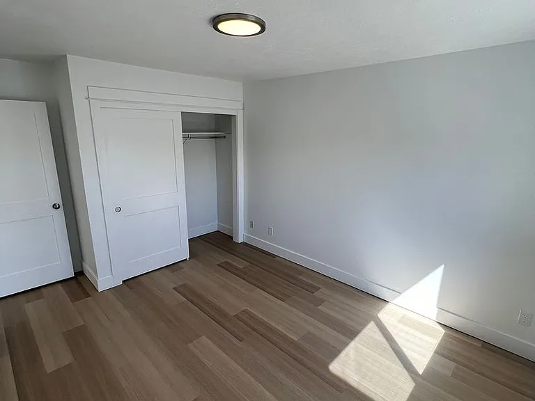 Sunray Terrace Senior Apartments — Photo 28
