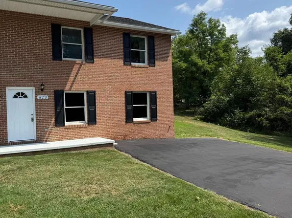 623 Thompson St, Strasburg, VA 22657