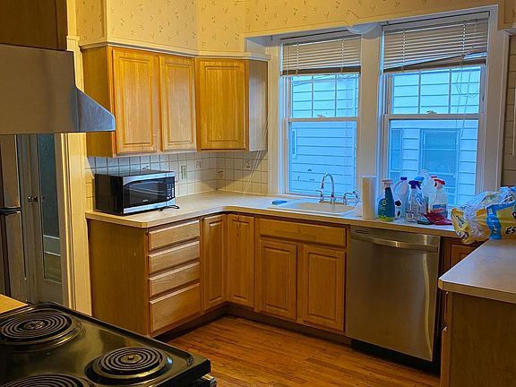 4th image of 64 S Main Ave #1