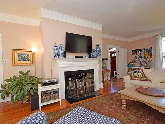3rd image of 3475 Boudinot Ave