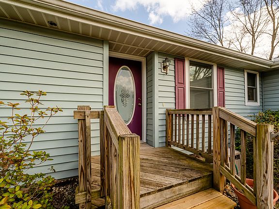 3rd image of 4655 Donna Dr