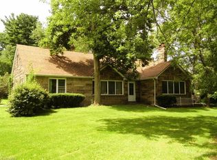 7525 Warren Sharon Rd, Brookfield, OH 44403