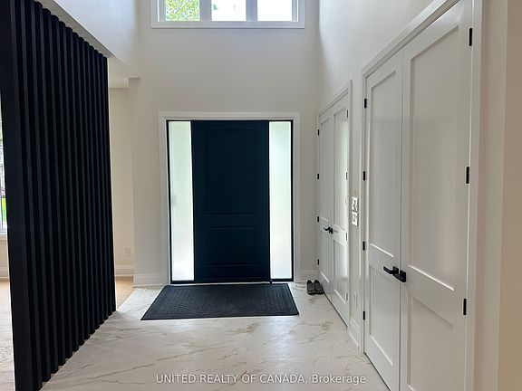 4th image of 5 Cedar Cres