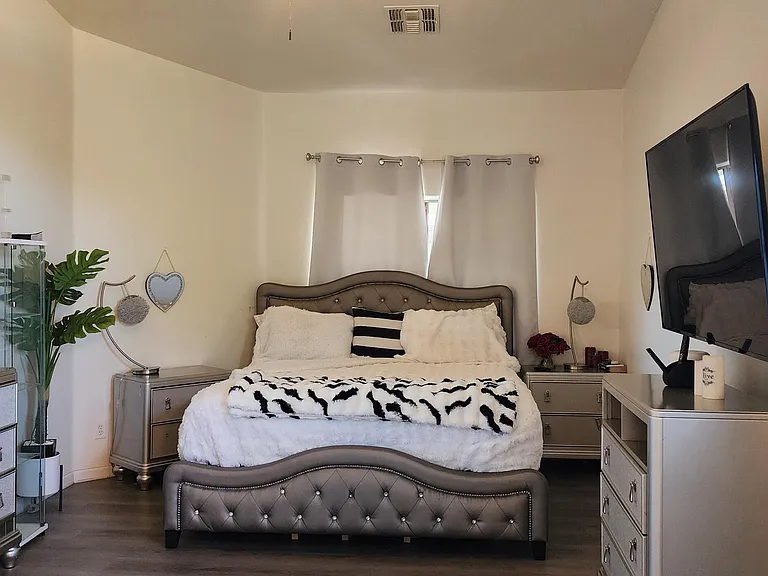 6424 N Florence Ave — Photo 17