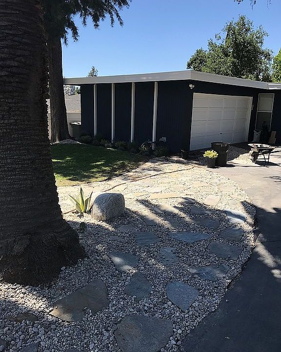 1st image of 423 E Mendocino St