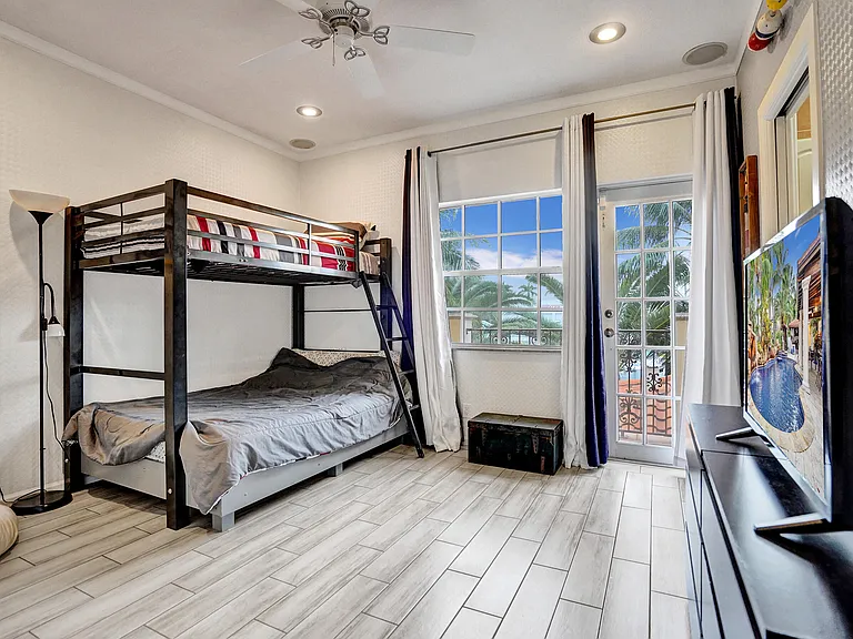 600 Circle Dr — Photo 27