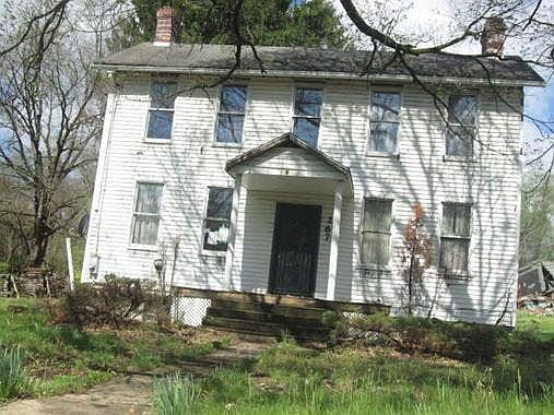 1st image of 267 E Riverside Rd