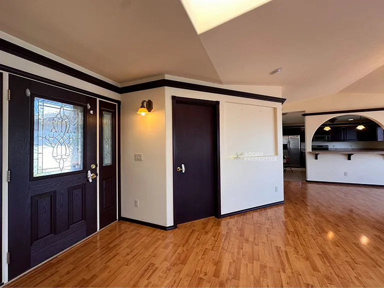 1331 SW Harbor Vista Cir — Photo 3