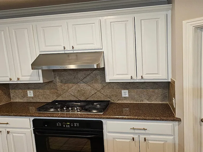 1719 Stacy Crst — Photo 12