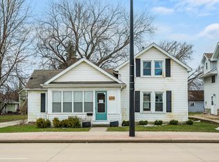 609 3rd St, Menasha, WI 54952